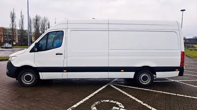 DR Cars Wynajem busów